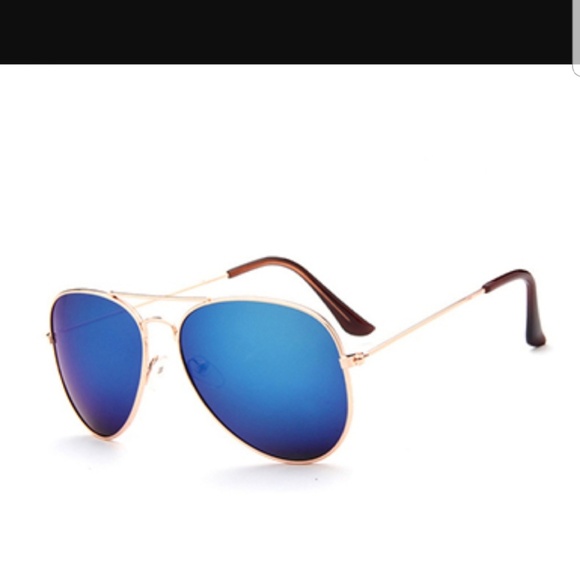 Blue navigator sunglasses - Picture 1 of 3